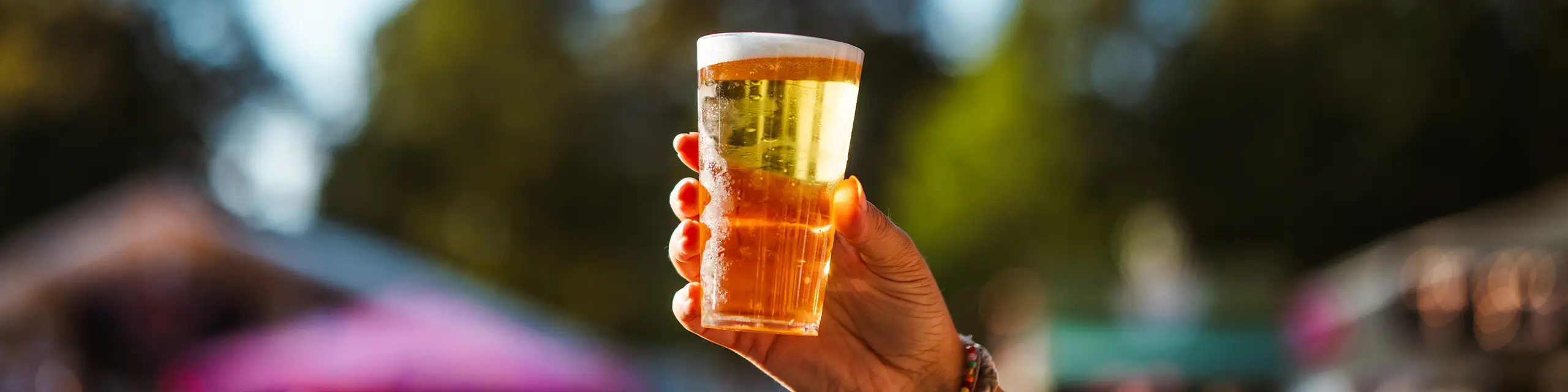 Herbruikbare beker met bier
