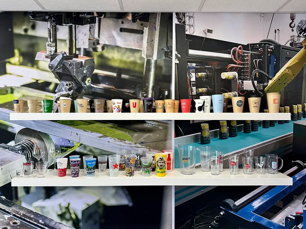 Showroom met herbruikbare bekers